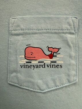 Vineyard Vines Light Blue Kids Whale Pocket Tee - Swim theme. Size 6